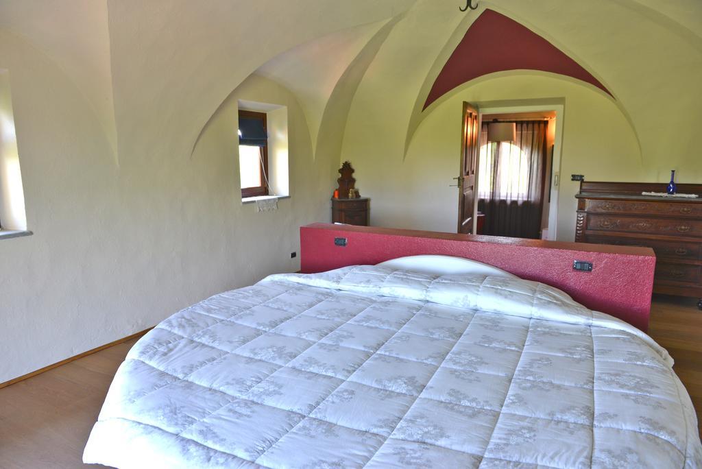 Casa Vacanze Il Brichet Mondovì Δωμάτιο φωτογραφία